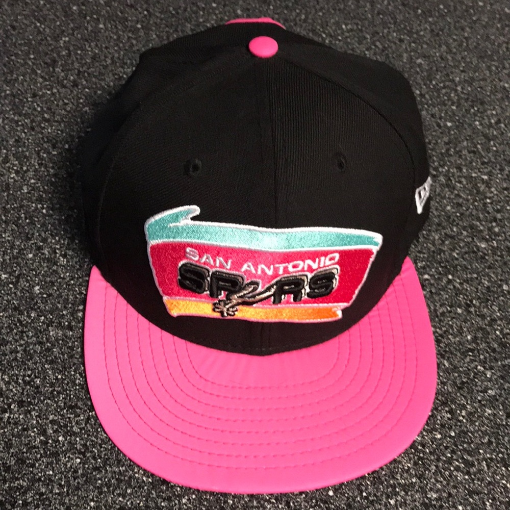 New Era 9Fifty San Antonio Spurs Strapback Hat